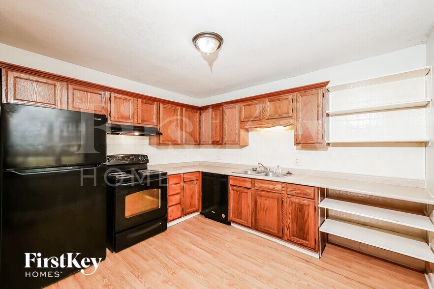 Building Photo - 322 Deville Pl