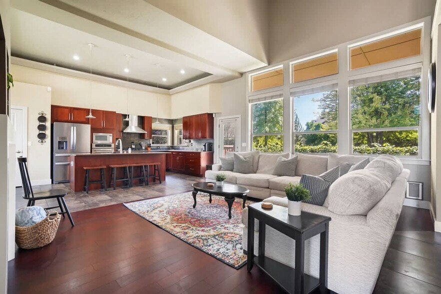 Building Photo - 5327 N Red Hills Pl