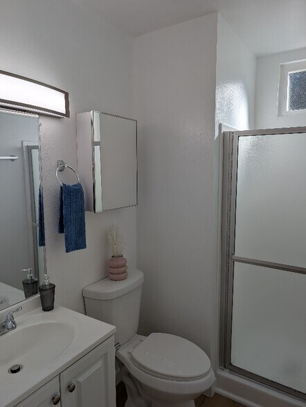 Building Photo - 14249 Friar St