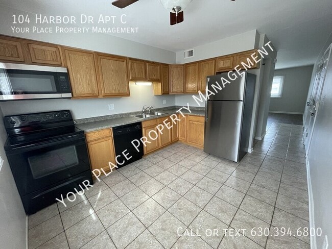 Building Photo - 104 Harbor Dr