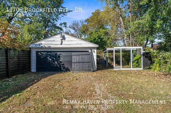 Building Photo - 11702 Brookfield Ave