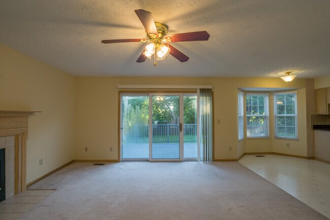 Building Photo - 6657 Delburn Ct