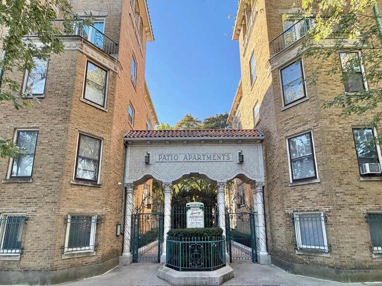 Building Photo - 6230 N Broadway St