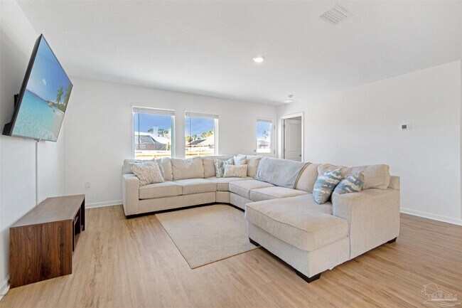 Building Photo - 4635 Carlstrom Ln