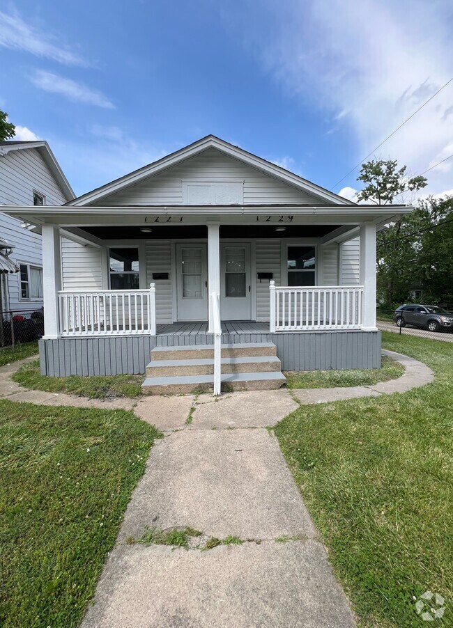 Building Photo - 1227/ 1229 Prospect Ave