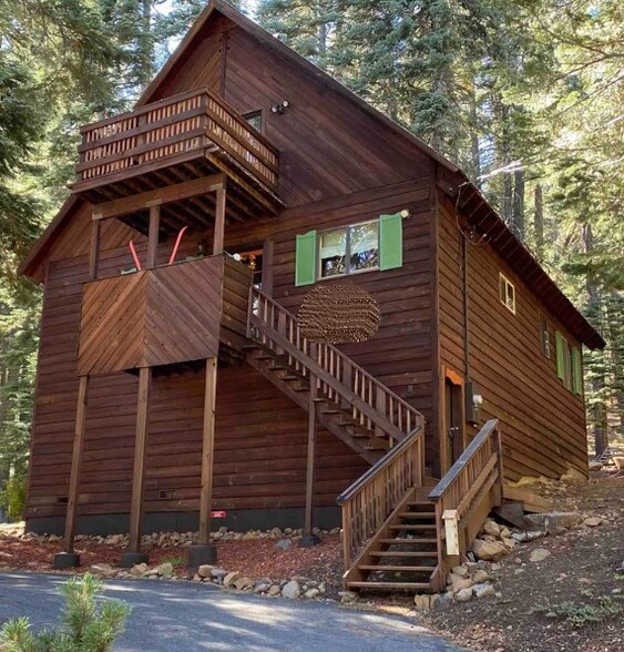 Primary Photo - 12830 Skislope Way