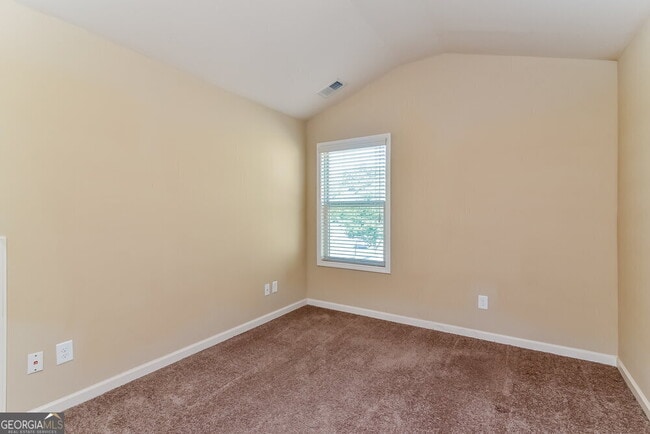 Building Photo - 928 Upland Ives Dr