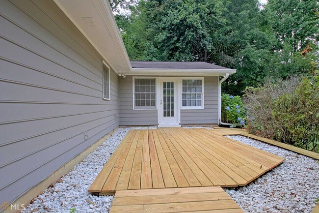 Building Photo - 408 Ironwood Way