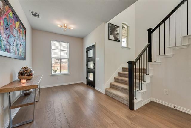 Building Photo - 1220 Canuela Way