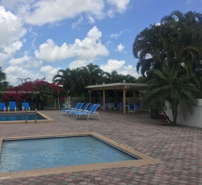 Building Photo - 1971 NW 96th Terrace