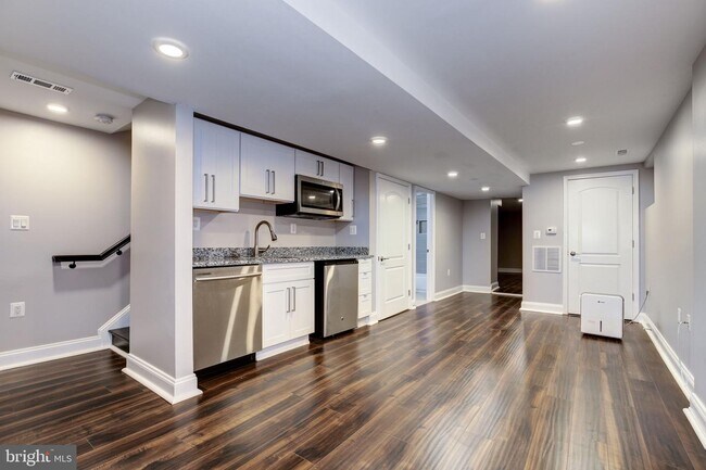 Building Photo - 4209 JENIFER St NW