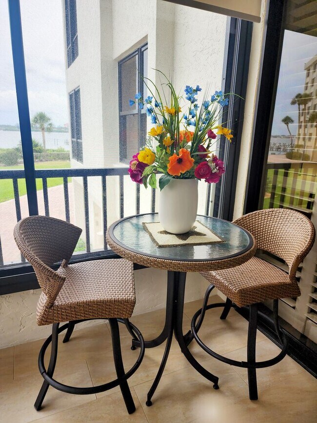 Building Photo - High Season Rental on Siesta Key at Turtle...