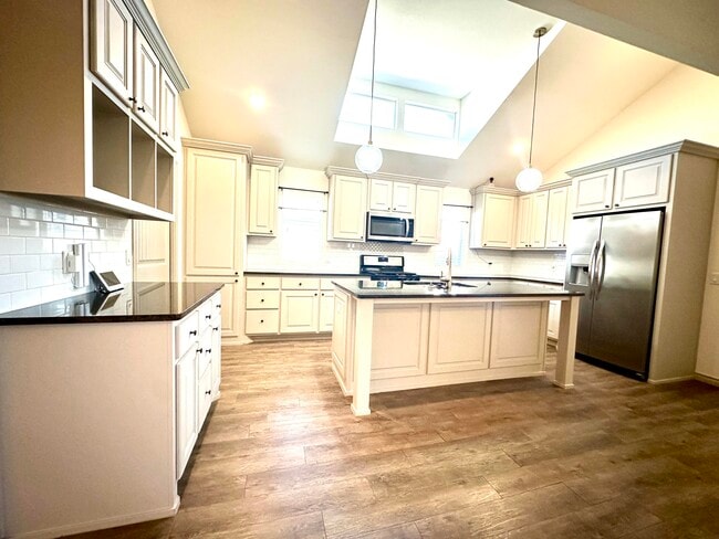 Building Photo - 7907 Avenue O