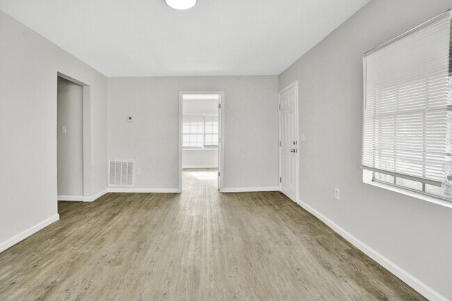 Building Photo - 5201 Mulga Ave