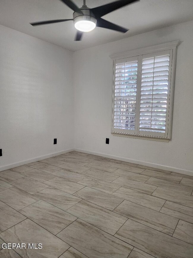 Building Photo - 3317 Wayside St