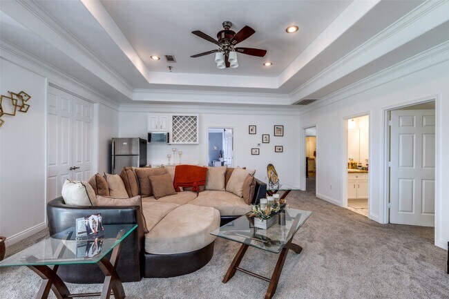 Building Photo - 8 Cypress Point Ct