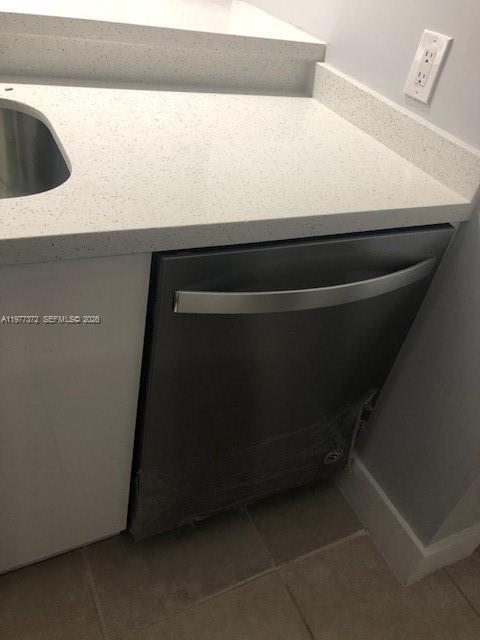 Building Photo - 550 S Park Rd