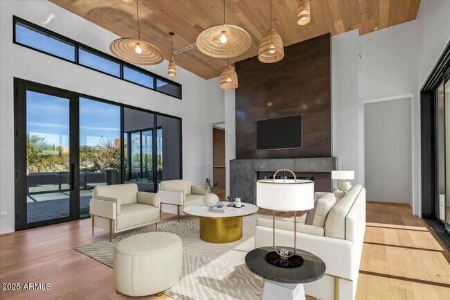 Building Photo - 10249 E Joy Ranch Rd