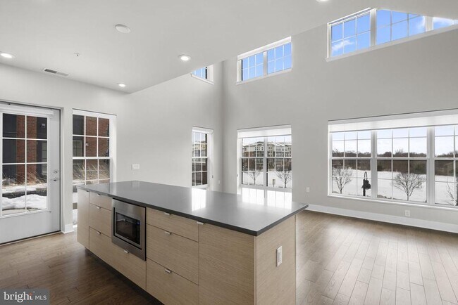 Building Photo - 502 Diamondback Dr