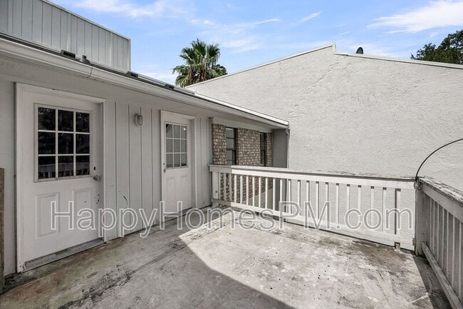Building Photo - 51 Meander Row