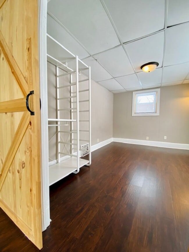 Building Photo - 714 4th St