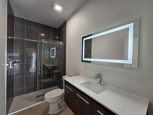 Building Photo - 181 Hacienda Loop