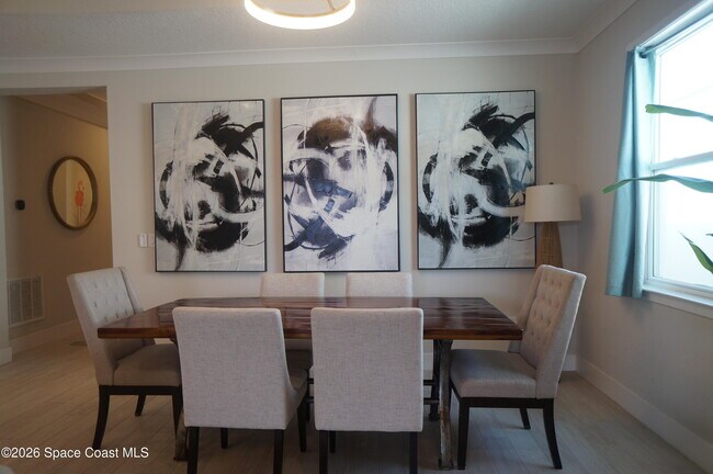 Building Photo - 787 Clearwater Ave