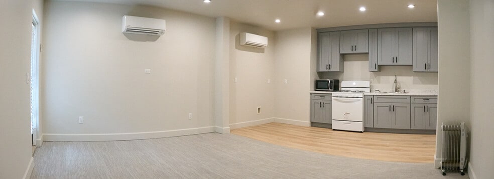 ADU Living room - 373 Loftyhill Dr