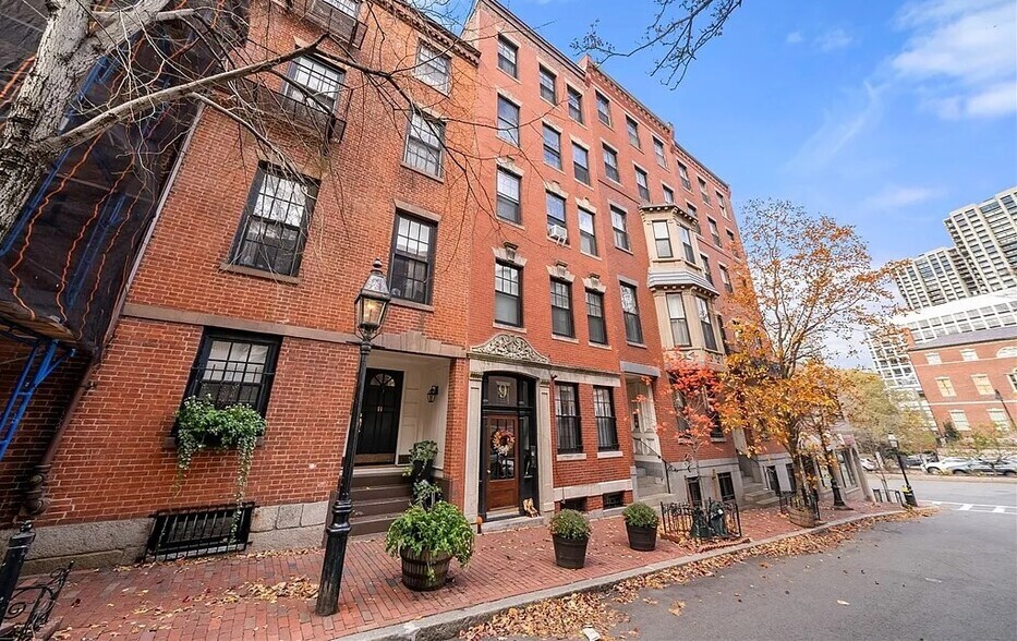 Building Photo - 9 Hancock St