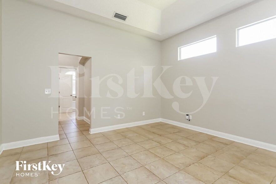 Building Photo - 9471 Woodleigh Mill Dr