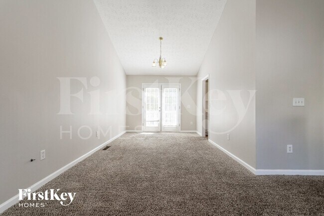 Building Photo - 5370 Princeton Oaks Dr