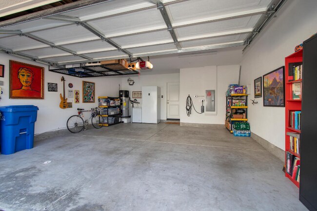 Building Photo - 1105 Makena Wy.