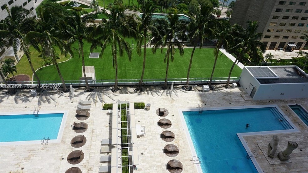 Building Photo - 335 S Biscayne Blvd