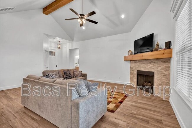 Building Photo - 24956 Norte Rd