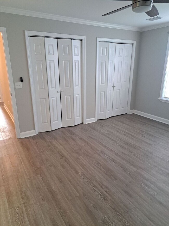 Building Photo - 7325 Claudia's Way