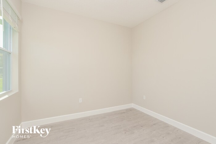 Building Photo - 109 Hillock Ave NW
