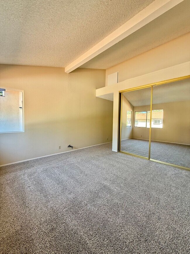 Building Photo - 2BD/2BA Condo in Gated Community | Private Balcony | Updated Interior - Santa Clara