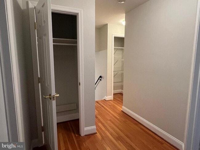 Building Photo - 6830 Pacific Ln