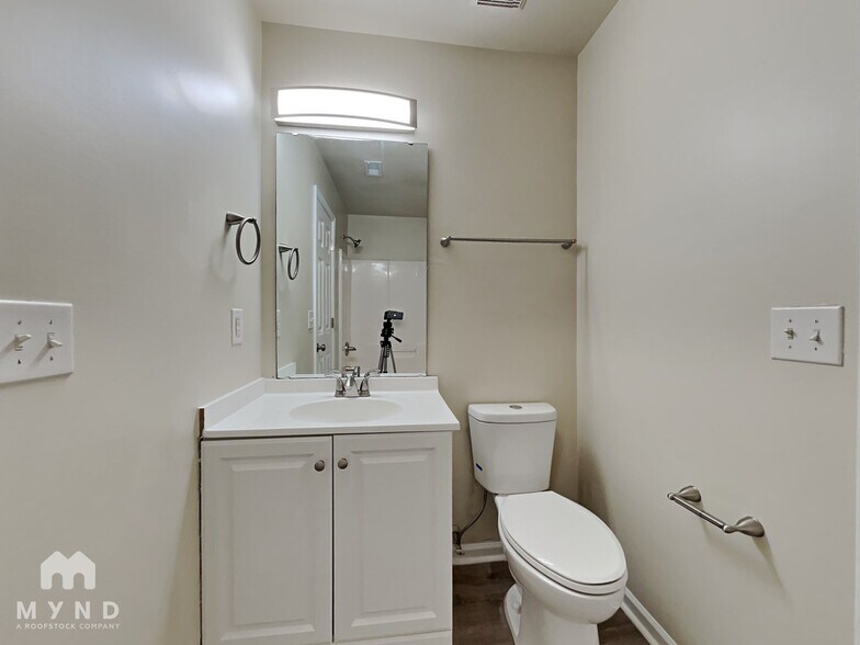 Building Photo - 5146 Brooktree Dr
