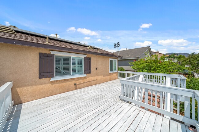 Building Photo - 29557 Crest View Ln