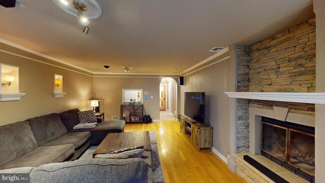 Building Photo - 3 Fillmore Pl