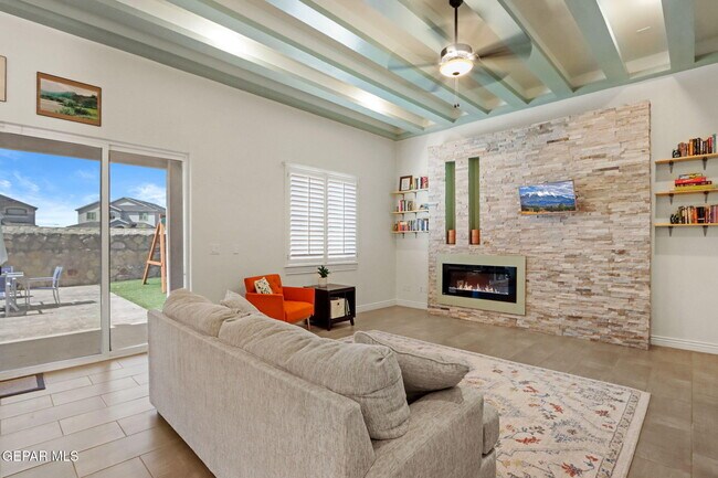 Building Photo - 12364 Desert Dove Ave