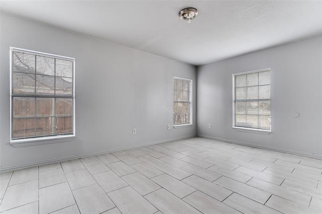 Building Photo - 7911 Wanebe Dr