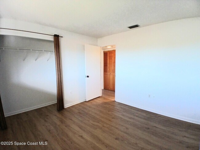 Building Photo - 325 S Banana River Blvd