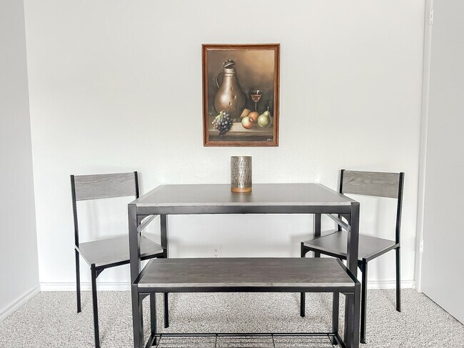 Building Photo - 1071 Clayton Ln