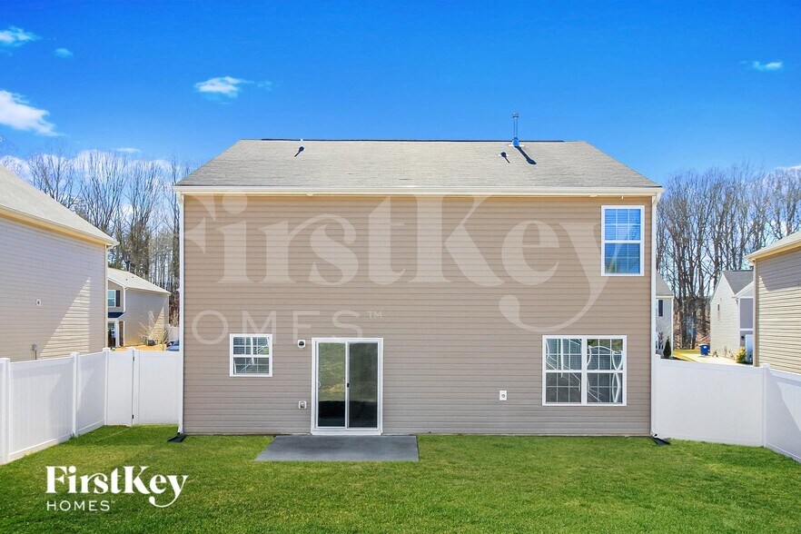 Building Photo - 5369 Northridge Dr