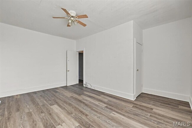 Building Photo - 2703 N Spring Ave