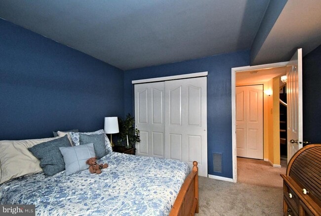 Building Photo - 308 Foxcroft Cir