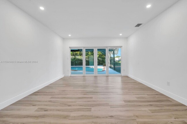 Building Photo - Southwest 103rd Street, Miami, FL 33176 - ...