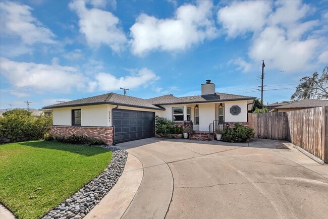 Primary Photo - 5341 Waring Rd